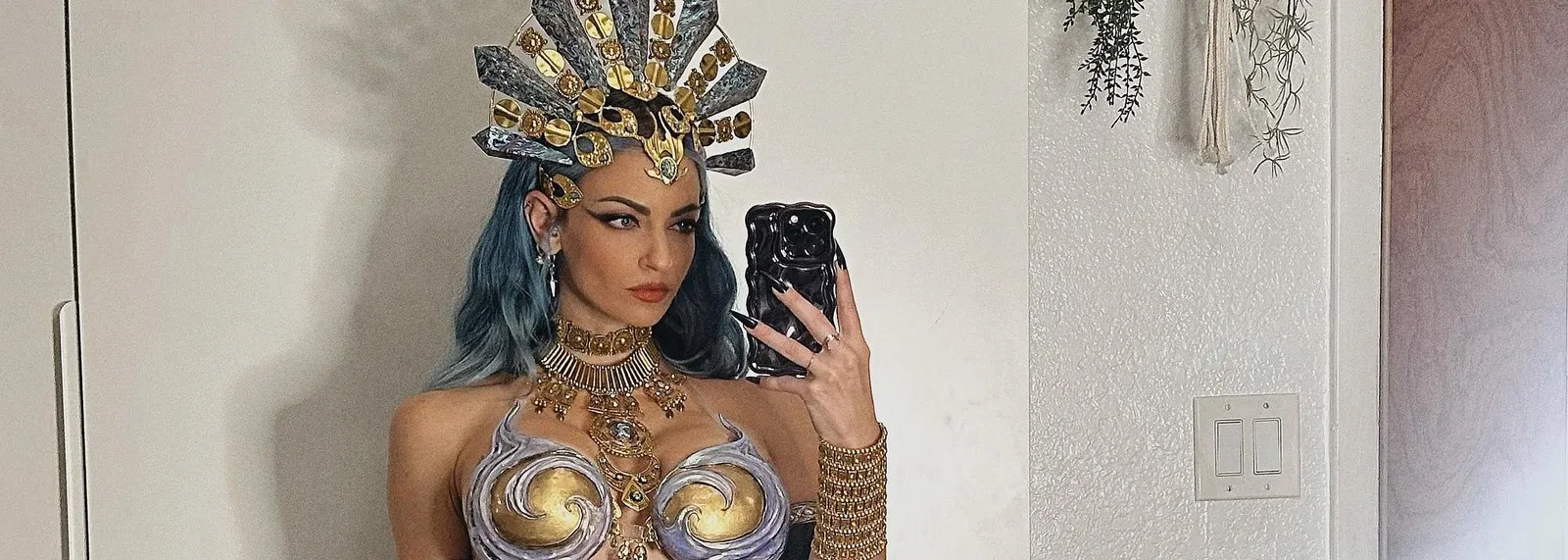 Queen Akasha Cosplay